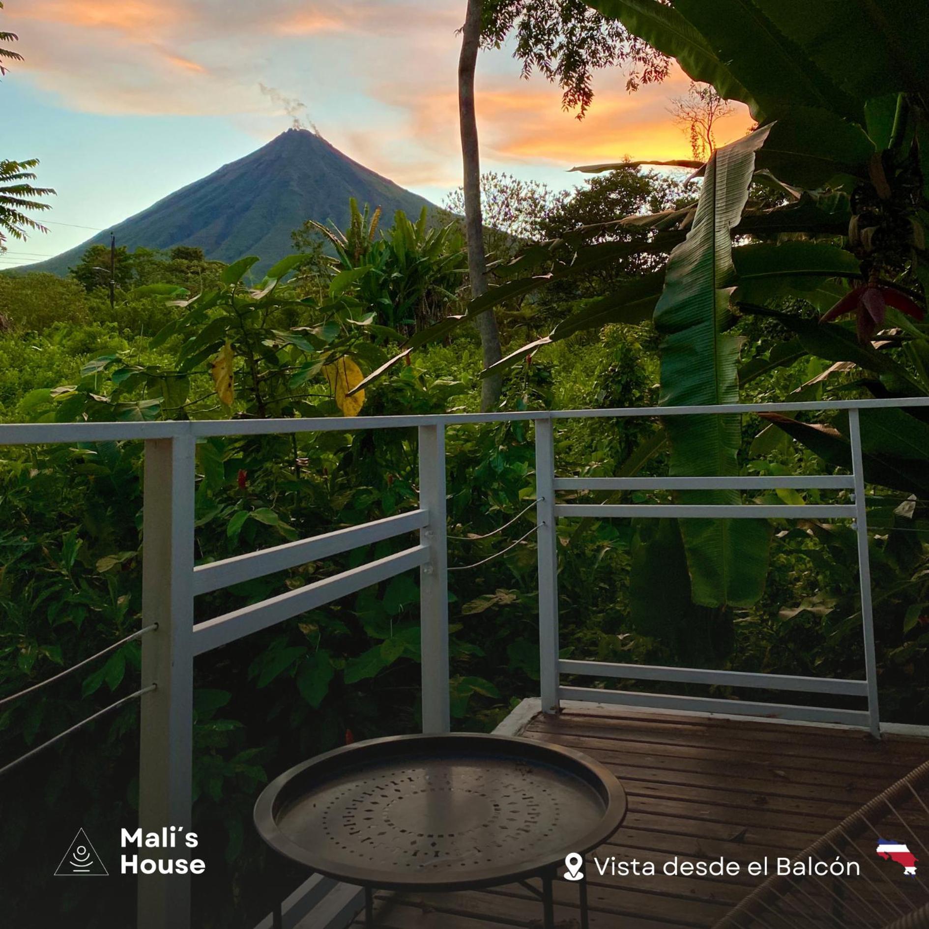 Mali'S House Hotel La Fortuna Exterior photo