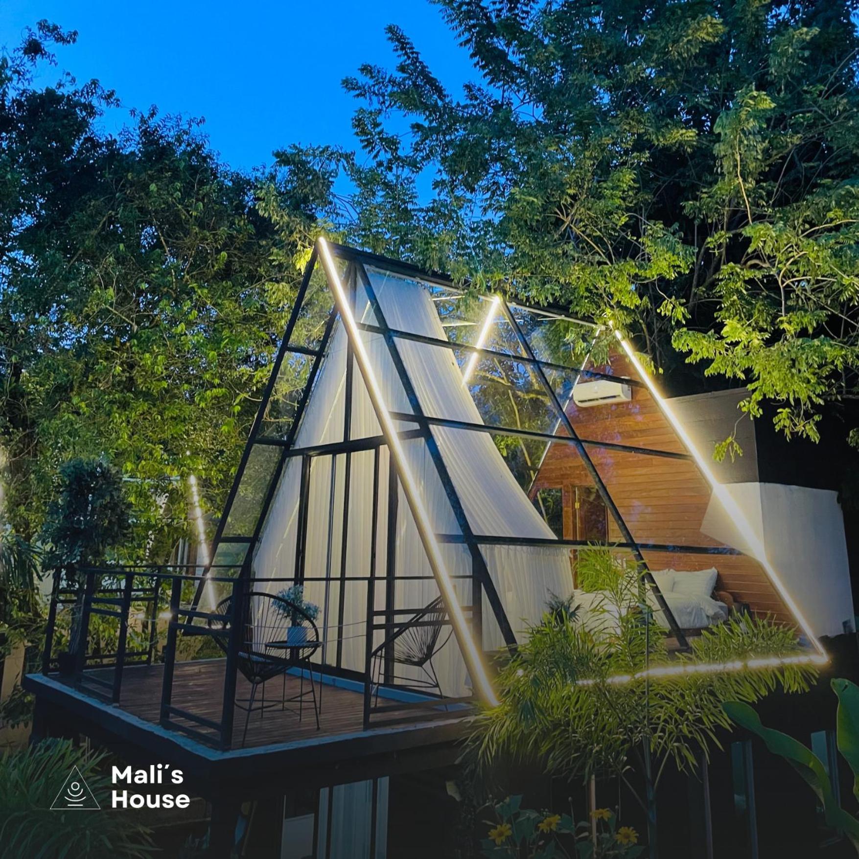 Mali'S House Hotel La Fortuna Exterior photo